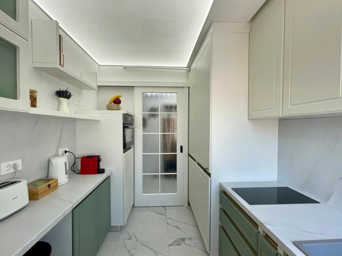Jeny Boutique Apartment Târgu-Mureş エクステリア 写真