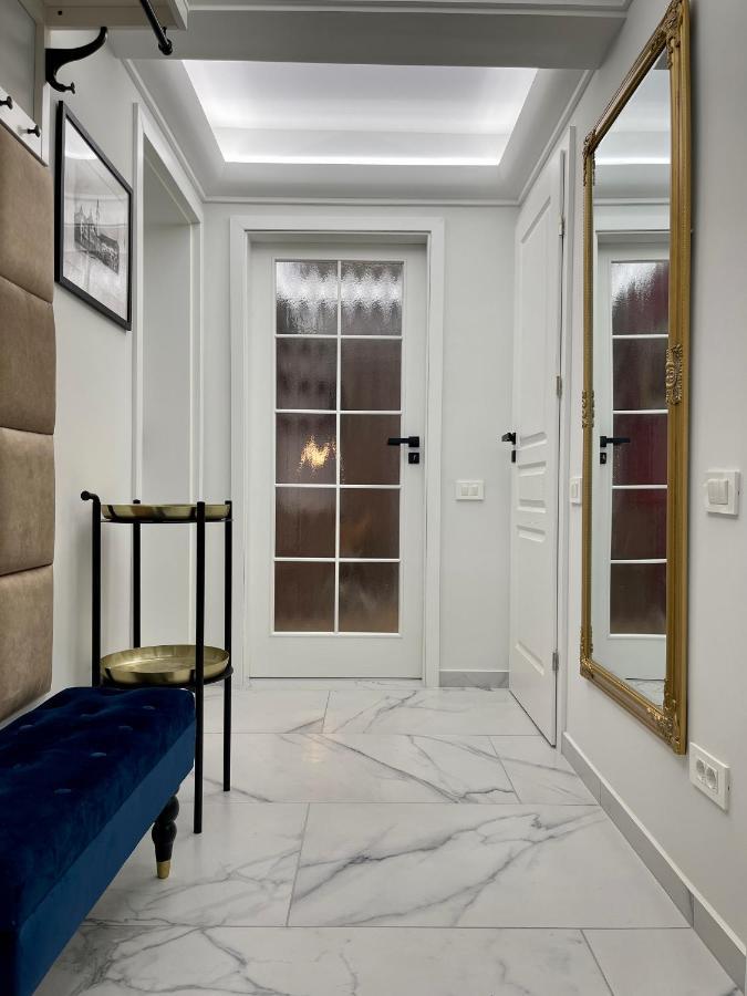 Jeny Boutique Apartment Târgu-Mureş エクステリア 写真
