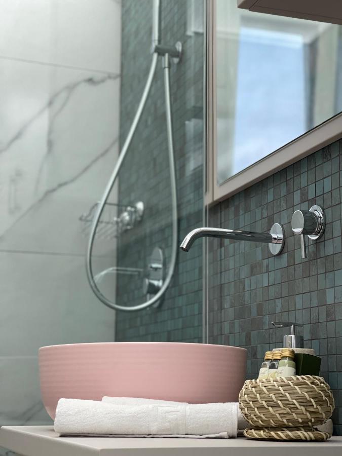 Jeny Boutique Apartment Târgu-Mureş エクステリア 写真
