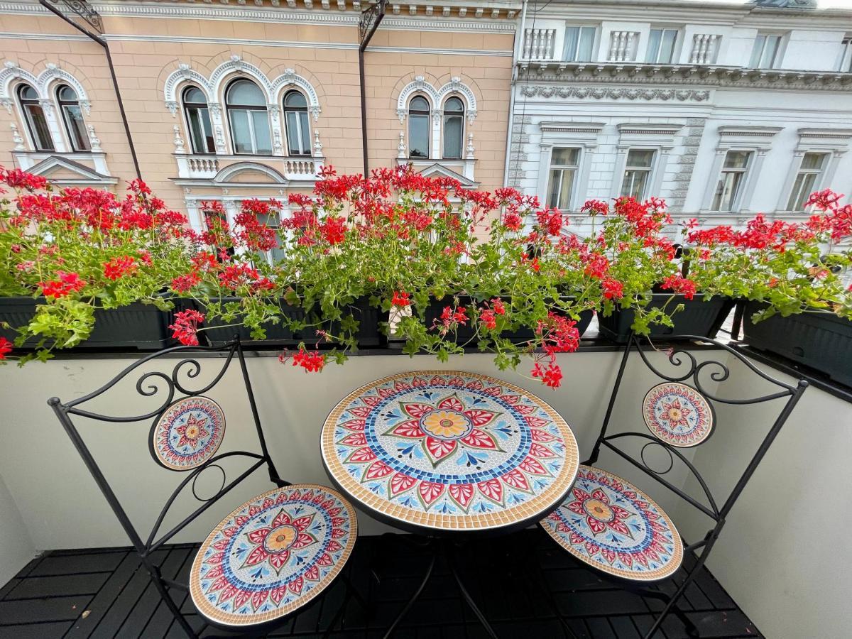 Jeny Boutique Apartment Târgu-Mureş エクステリア 写真