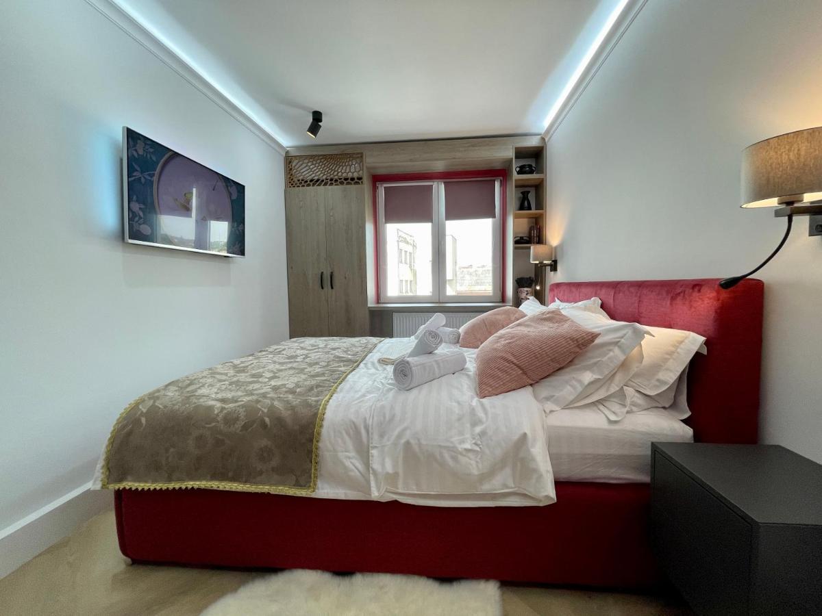 Jeny Boutique Apartment Târgu-Mureş エクステリア 写真